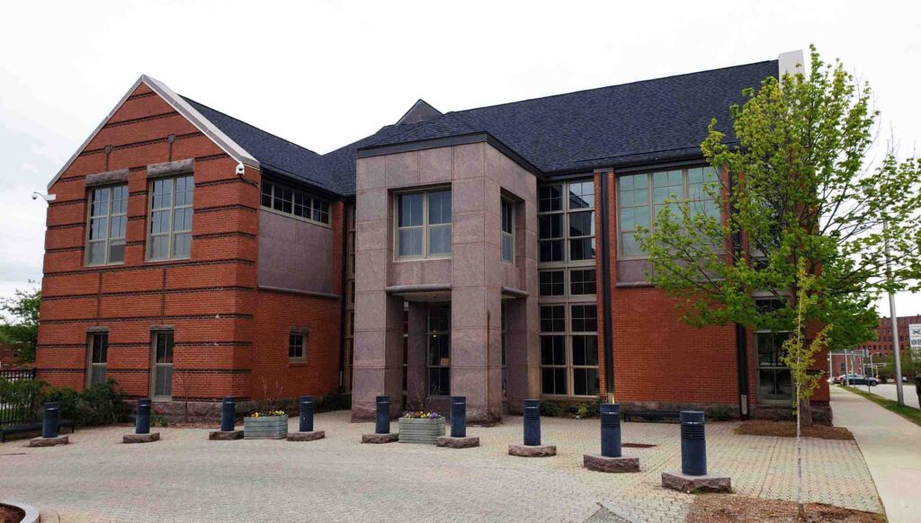 Facade Haverhill Police
