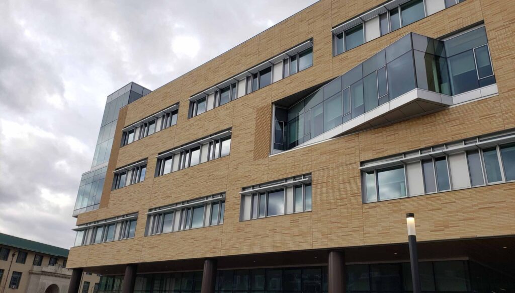 Facade CMU Tepper