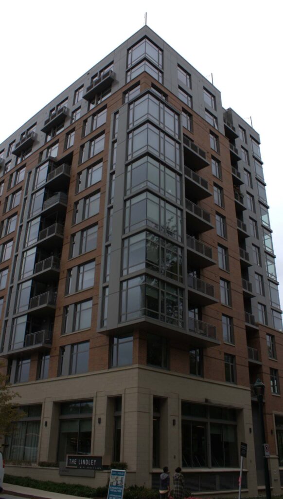 Facade Chevy Chase