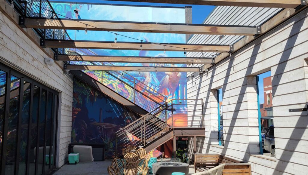 Structural Neptune's Taphouse